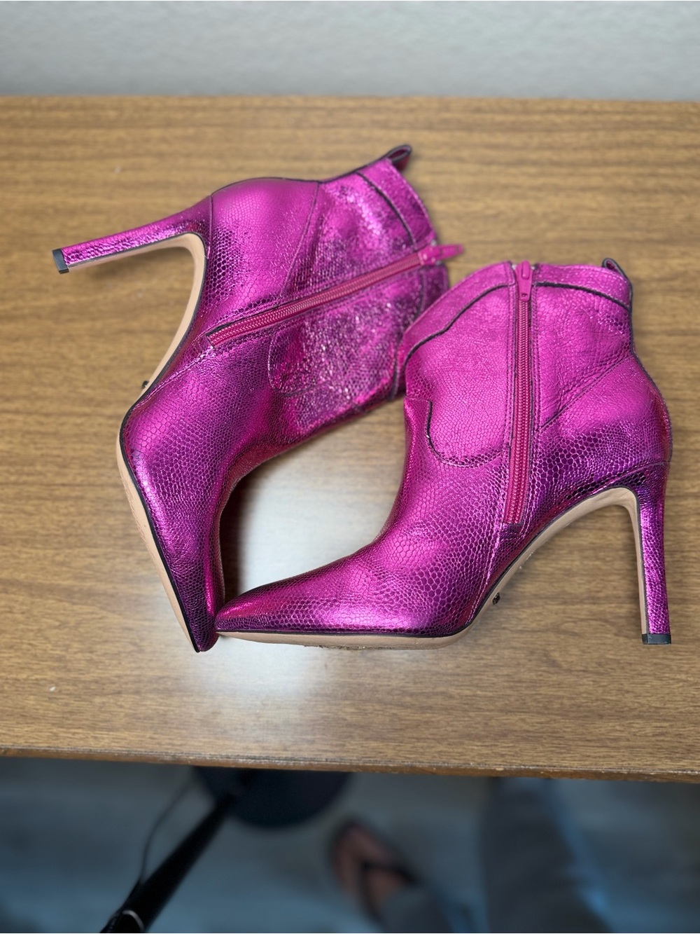 Gianni Bini Metallic Pink Western Ankle Boots Stiletto Pointed Toe 7.5 - Picture 4 of 11